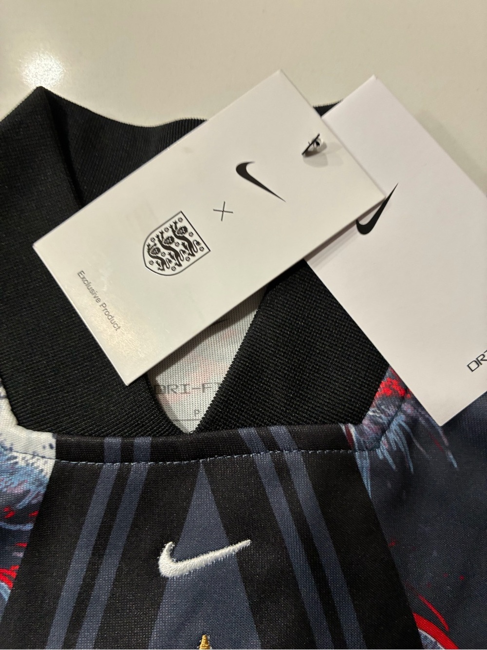 England National Football Team Youth Nike Long Sleeve (Small) Retail For $75 - Picture 10 of 16